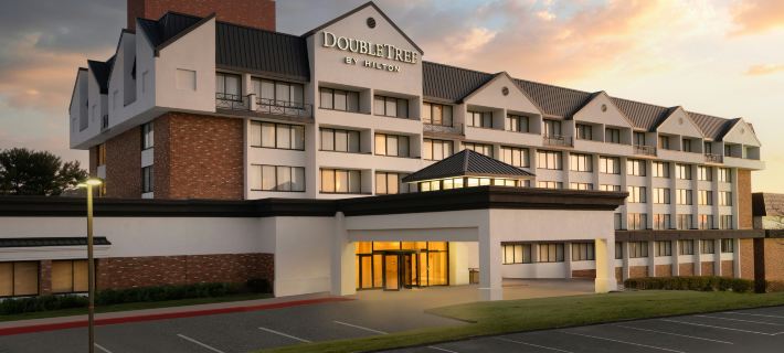 DoubleTree by Hilton Baltimore North - Pikesville Hotels in Baltimore County