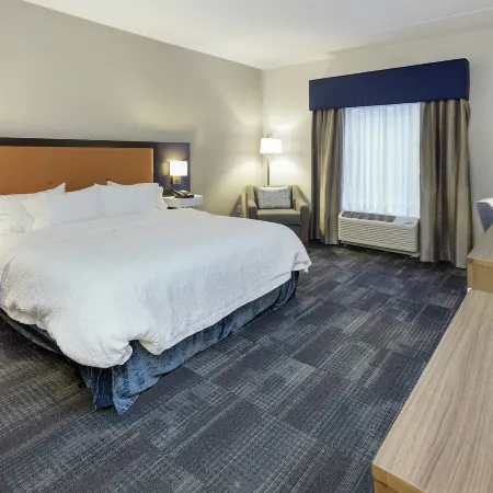 Hampton Inn & Suites West Morgantown University Towne Centre