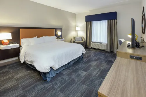 Hampton Inn & Suites West Morgantown University Towne Centre - 2-Star