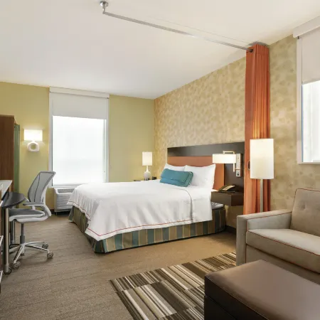 Home2 Suites by Hilton Minneapolis Bloomington