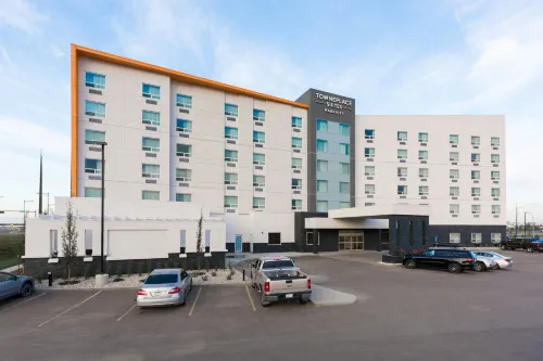 TownePlace Suites Edmonton South - piscine