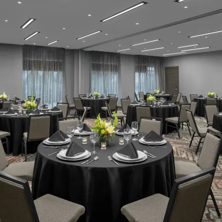 AC Hotel by Marriott Boston Cambridge