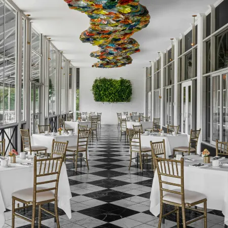 The Drake Oak Brook, Autograph Collection