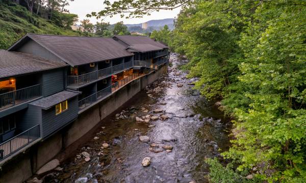 Historic Rocky Waters Inn, A Small Luxury Hotel