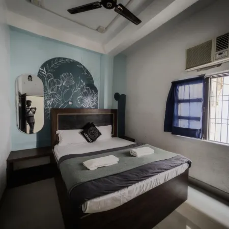 Madsquad Hostel Dorms & Rooms