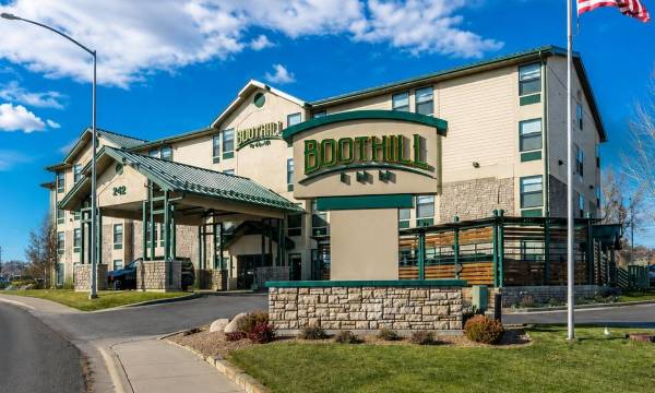 Boothill Inn and Suites