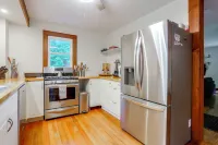 Hot Tub, Sauna, Fire Pit! Catskills Family Retreat - boutique