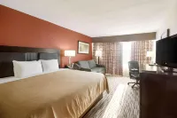 Exton Hotel and Conference Center - Parkplatz