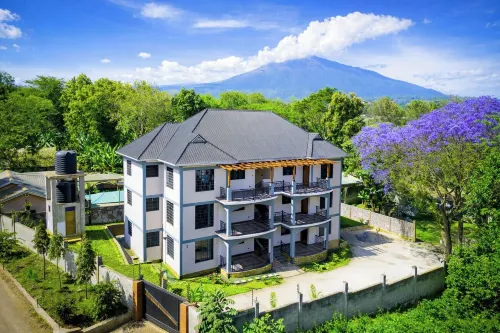The Valley Retreat - Apartments