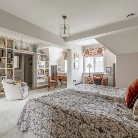 Stylish 2Bed/2Bath Flat In The Heart Of Windsor