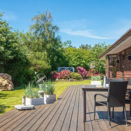 8 person holiday home in Ulfborg Hoteles en Ulfborg