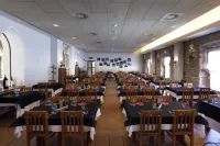 Monestir de les Avellanes Hotels in Os de Balaguer