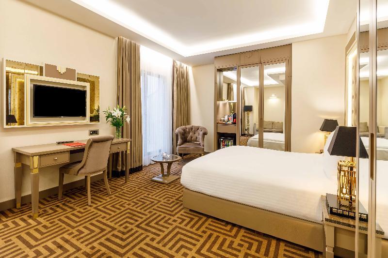 Ramada by Wyndham Istanbul Golden Horn