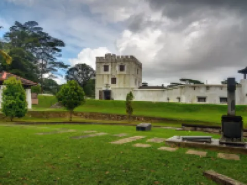 โรงแรมเมอริติน โรงแรมในกูชิง