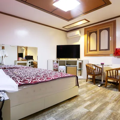 Wonju New Rivera โรงแรมใกล้พาร์คแวลลีย์คันทรี่คลับ