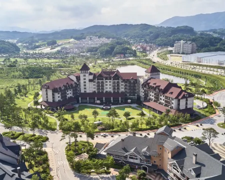 โรงแรม InterContinental Pyeongchang Resort Alpensia บาย IHG โรงแรมในพย็องชัง