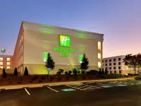 Holiday Inn & Suites ATLANTA AIRPORT-NORTH by IHG Hotels in East Point