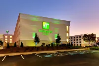 Holiday Inn & Suites Atlanta Airport-North Hotels in East Point