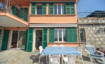 Villa with Pool in Recco Cinque Terr