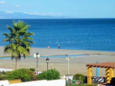 Apartment on the Beach, Puerto de La Duquesa