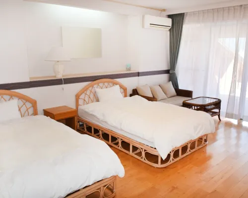 Sun House Hotels in Shozu District