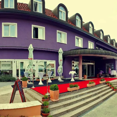 Hotel Phoenix