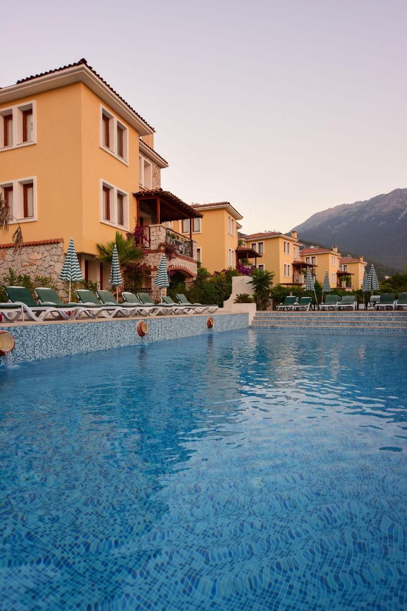 Perdikia Hill Hotel and Villas