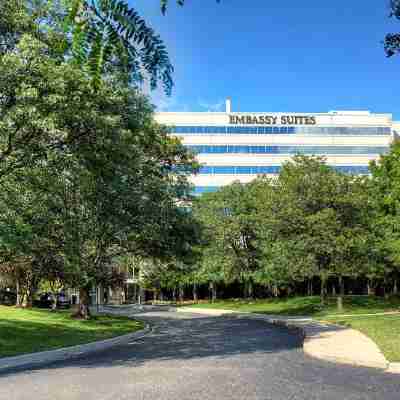 Embassy Suites by Hilton Detroit Troy Auburn Hills Hotel Exterior