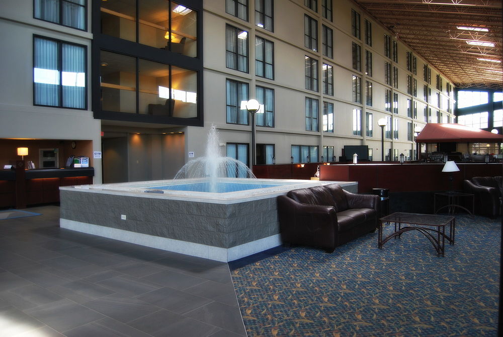 Radisson Hotel & Conference Center Champaign Urbana