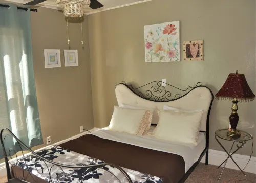 Riverside House - Grand Forks