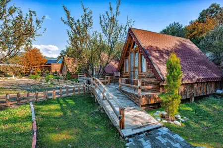 Kazdaglari Ida Natura Bungalov Hotel Отели в г. Эдремит-Корфез