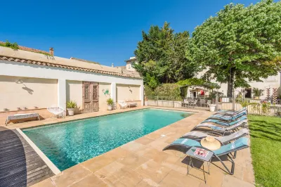 Hôtel la Suite Hotels in Villeneuve-les-Avignon