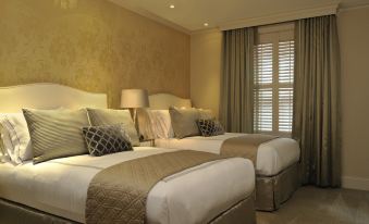 Hotel Veritas
