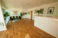 오션 서비스드 아파트먼트 킹혼 호텔