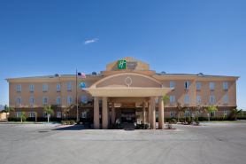 Holiday Inn Express & Suites Zapata by IHG