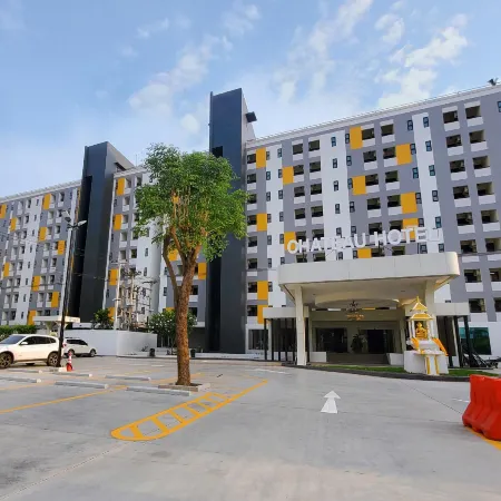 Chateau Hotel & Apartments
