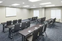 Holiday Inn Express & Suites I-26 & US 29 AT WESTGATE MALL by IHG - Business