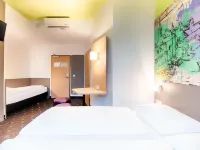 B&B HOTEL Kassel-City Hotels near Waldau
