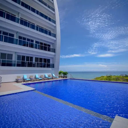 Wyndham Manta Sail Plaza Hotel and Convention Center