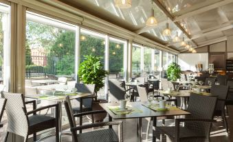 B&B Hotel Montbeliard-Sochaux - Housity