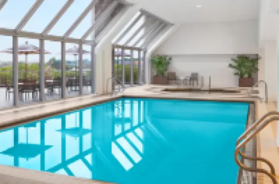 Sheraton Indianapolis Hotel at Keystone Crossing