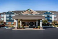 Quality Suites Pineville - Charlotte Hotels in Pineville
