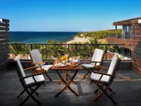 Blue Dolphin Hotel Hotéis em Ormilia