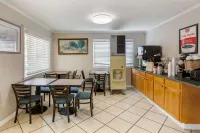 Econo Lodge Sturbridge Route 20 Hotels in Sturbridge