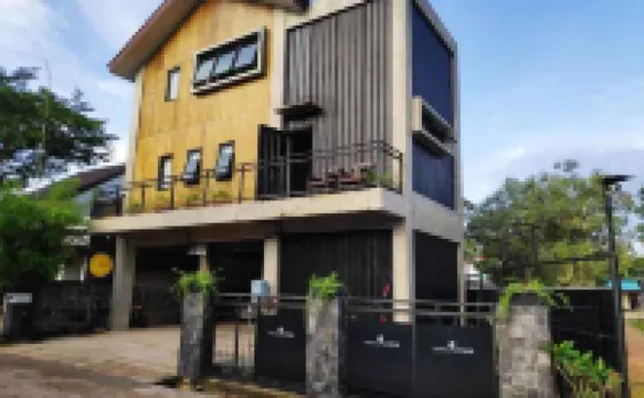 Lindswell Living 鄰近峇里巴板瑟賓甘機場的酒店