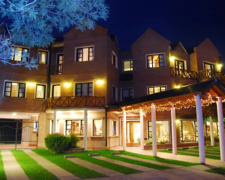 洛斯塔利帕內斯德瑪爾酒店 馬德林港酒店