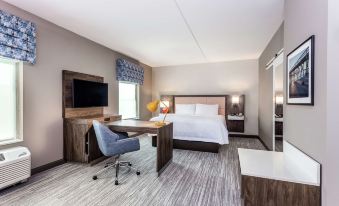 Hampton Inn & Suites Kittery-Portsmouth