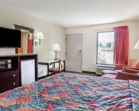 Days Inn by Wyndham Sanford Hotels in Lee County