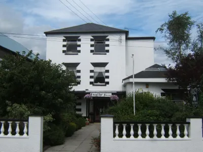 Faythe Guesthouse Hotel berhampiran Corlican Graveyard