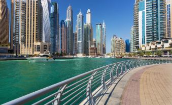 Luxurious Apartments Dubai Marina Views